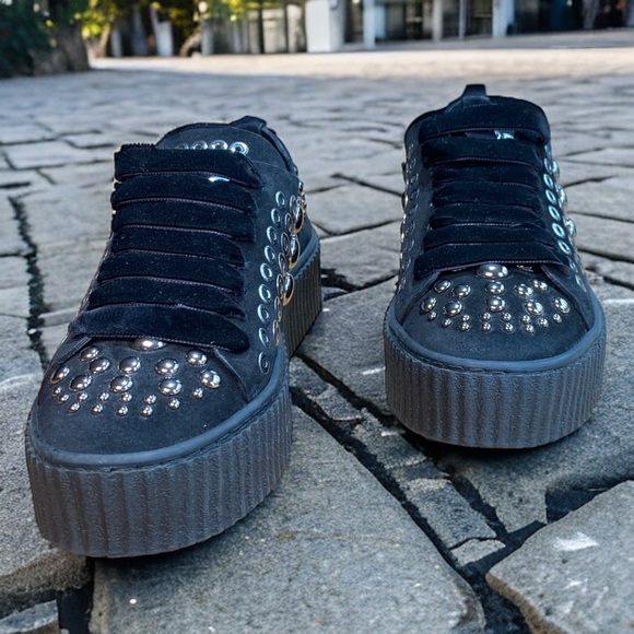 PINKO Studded Iseo Leather
Platform Sneaker Size 37 - Picture 2 of 15